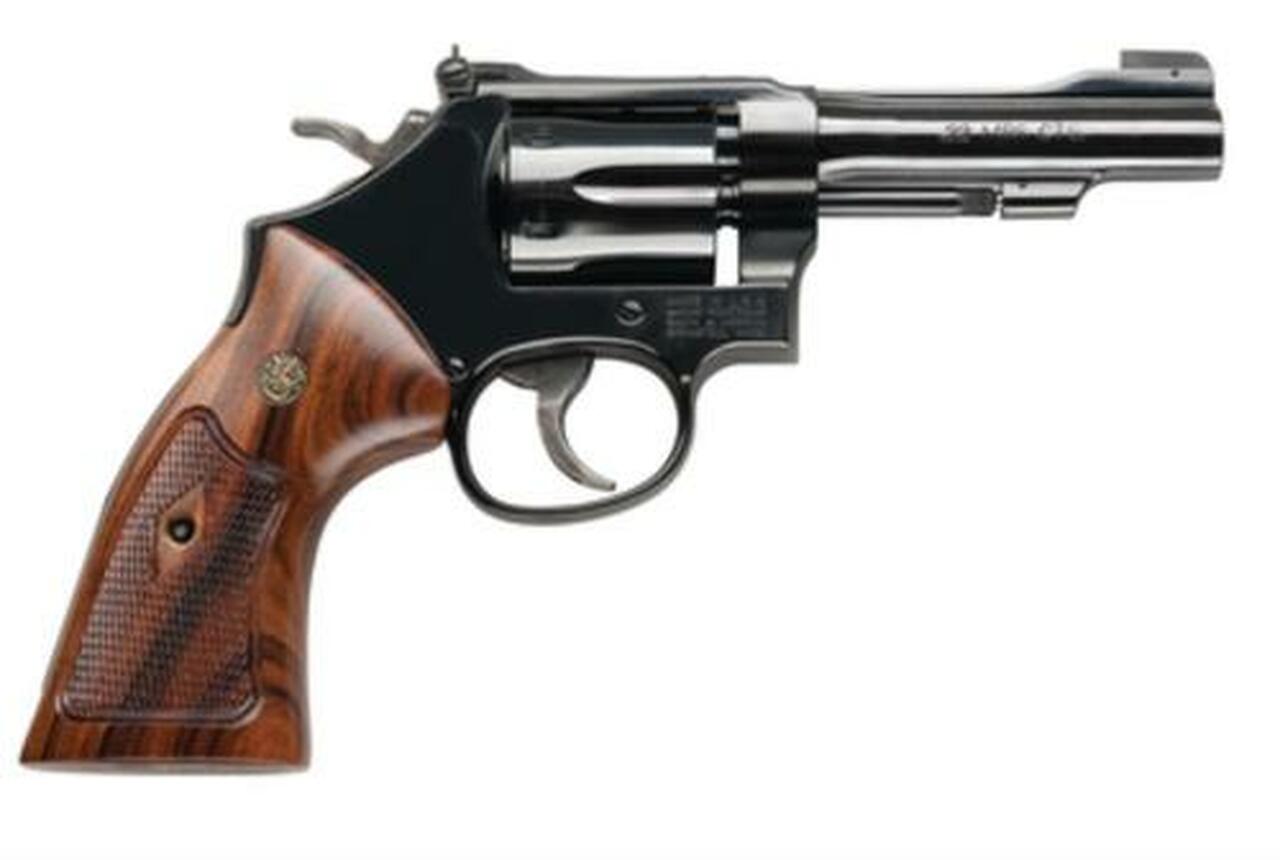 Smith &amp; Wesson 48 Classic 22 Magnum 4 Inch Blued Barrel Wood Grips 6 Round