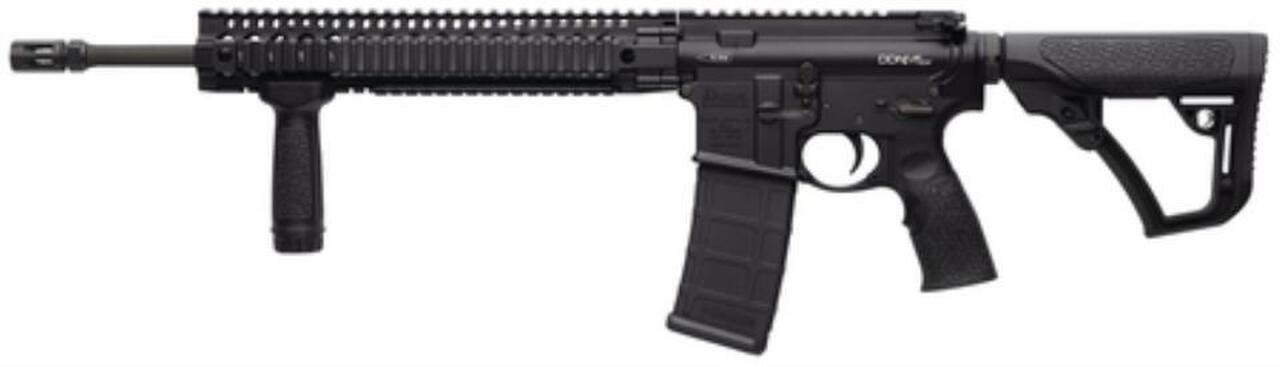 Daniel Defense M4 Carbine v5 Lightweight Profile 5.56mm NATO 16" Barrel Daniel Defense Flash Suppressor, Buttstock/Pistol Grip/Vertical Grip 30rd Mag
