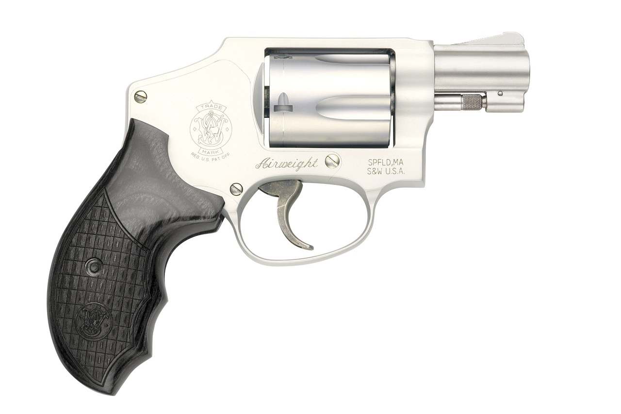 Smith &amp; Wesson 642 Deluxe 38 Special Black Croc Textured Grip