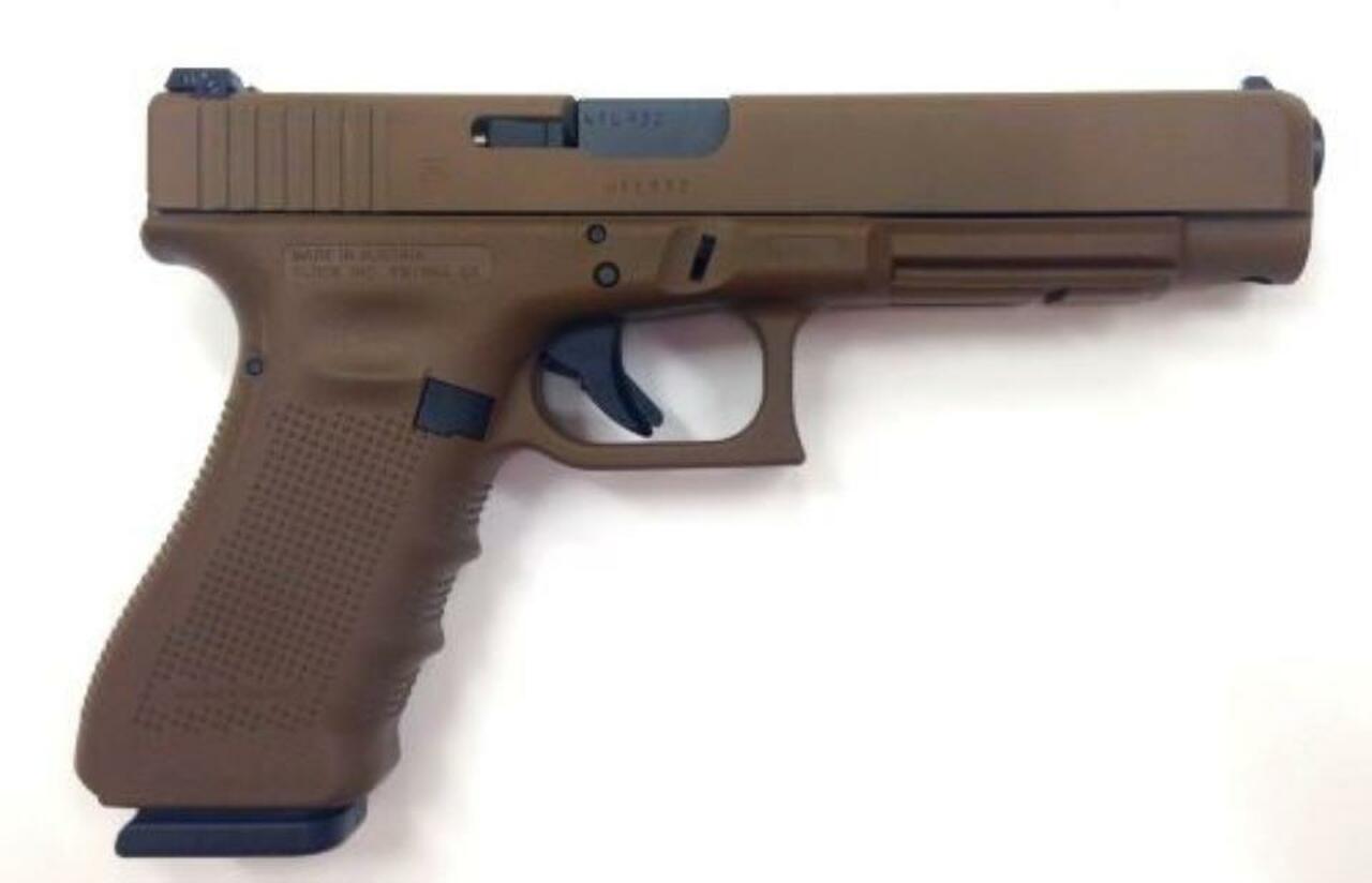 Glock G35 Gen4 40SW, Full Flat Dark Earth Finish, Rail, 3x15rd Mags